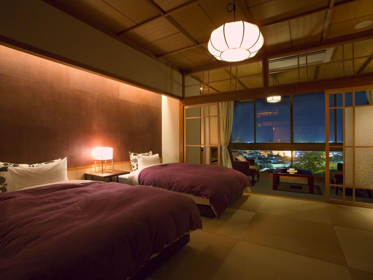 Hotel Yamashiro Onsen Midori No Yado Bansyoukaku Kaga  Exterior foto