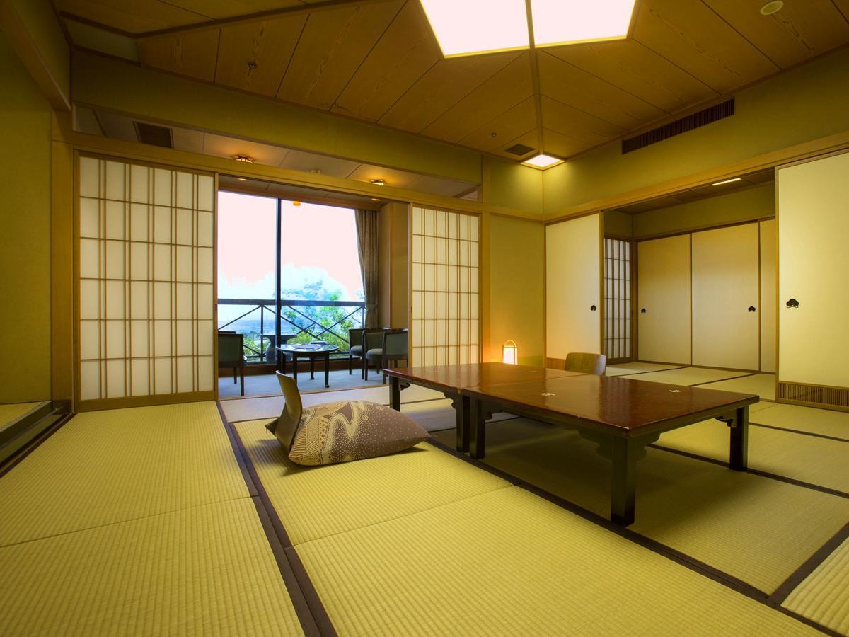Hotel Yamashiro Onsen Midori No Yado Bansyoukaku Kaga  Exterior foto