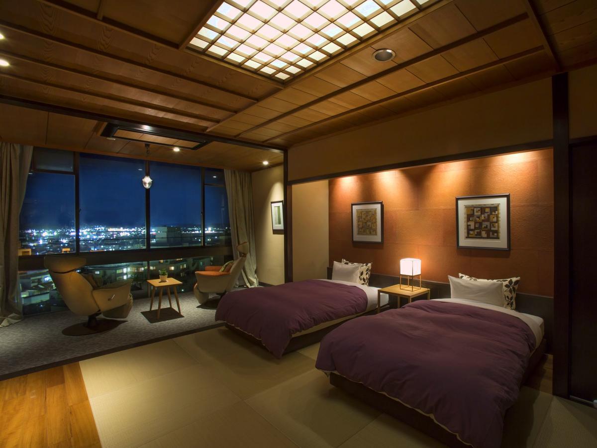 Hotel Yamashiro Onsen Midori No Yado Bansyoukaku Kaga  Exterior foto